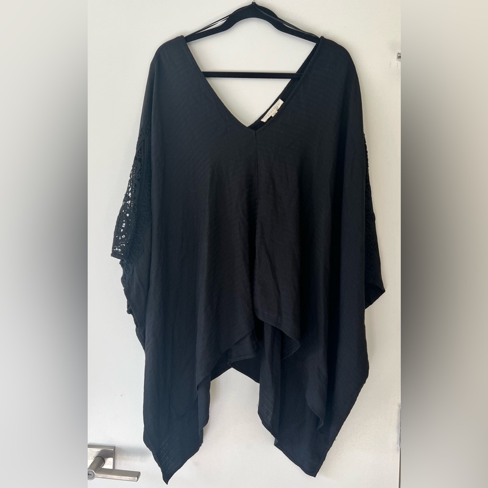 LOVESTITCH :: PONCHO